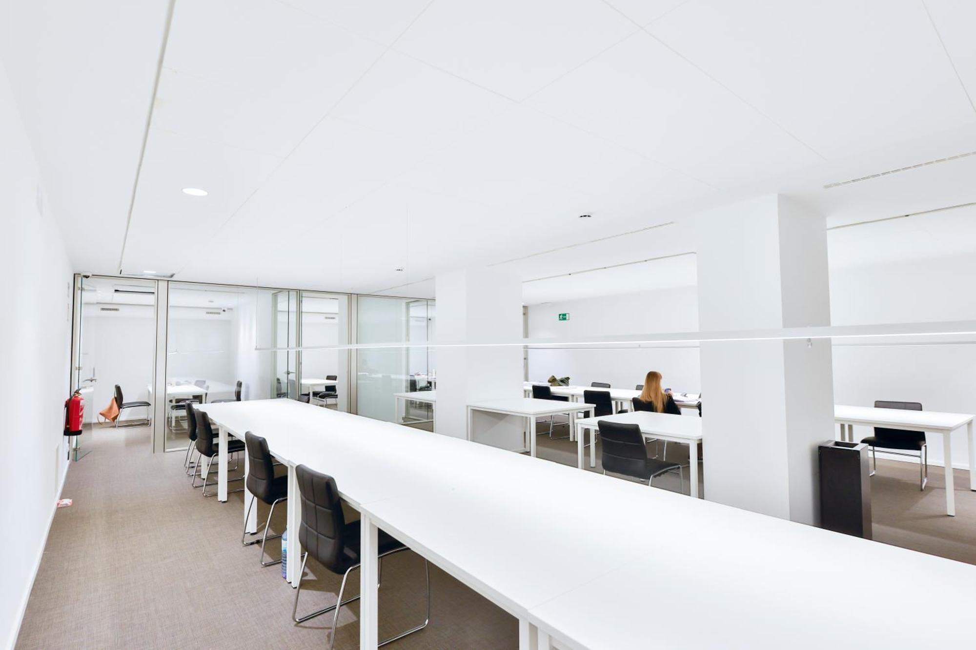 Micampus Pamplona Student Residence Eksteriør billede